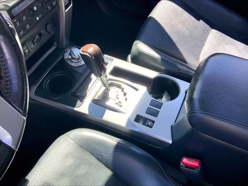 Used 2014 Toyota 4Runner Limited image 17