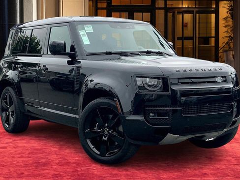New 2025 Land Rover Defender 110 V8 image 3