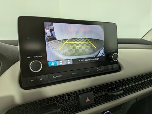 Used 2023 Honda HR-V LX image 5