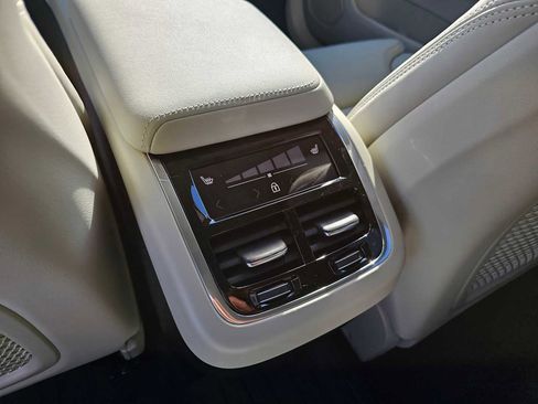 New 2026 Volvo XC60 B5 Ultra w/ Protection Package Premier image 22