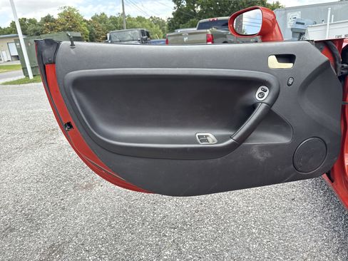 Used 2008 Pontiac Solstice GXP w/ Premium Package image 18