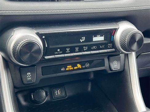 Certified 2023 Toyota RAV4 LE image 34