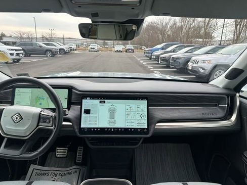 Used 2022 Rivian R1T Adventure image 25