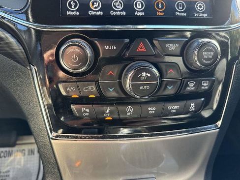 Used 2022 Jeep Grand Cherokee Laredo X image 19