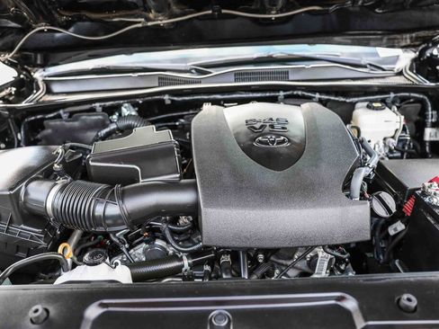 Certified 2023 Toyota Tacoma TRD Pro image 18