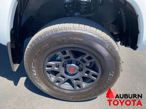 Used 2023 Toyota Tacoma TRD Sport AWD/4WD image 10