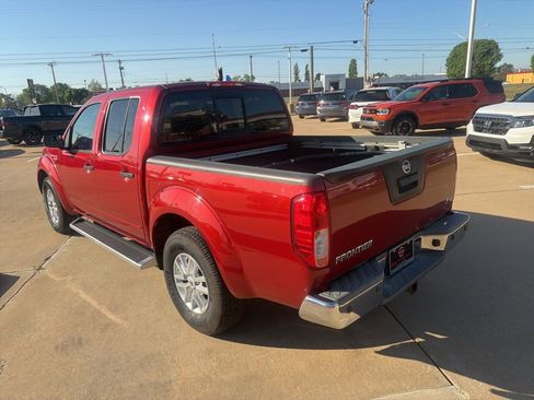 Used 2015 Nissan Frontier SV w/ SV Value Truck Package image 19