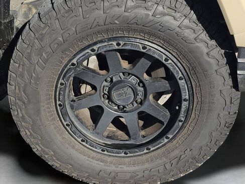 Used 2020 Toyota Tacoma SR5 image 16