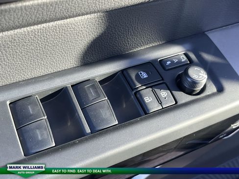 Used 2025 Toyota Tundra Limited image 30