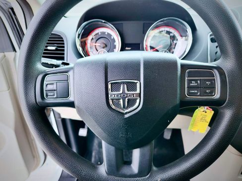 Used 2015 Dodge Grand Caravan SE w/ Quick Order Package 29E SE image 43