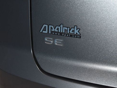 Used 2024 Volkswagen Atlas Cross Sport SE image 27