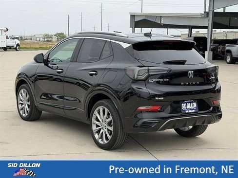 Certified 2024 Buick Encore GX Avenir w/ Avenir Technology Package AWD/4WD image 7
