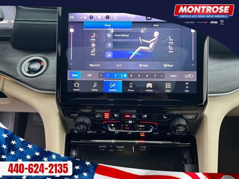 New 2025 Jeep Grand Cherokee L Limited w/ Luxury Tech Group II AWD/4WD image 17