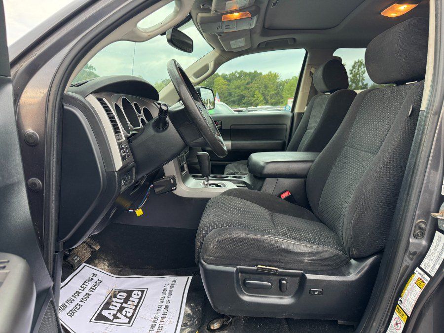 Used 2012 Toyota Tundra 4x4 CrewMax image 15