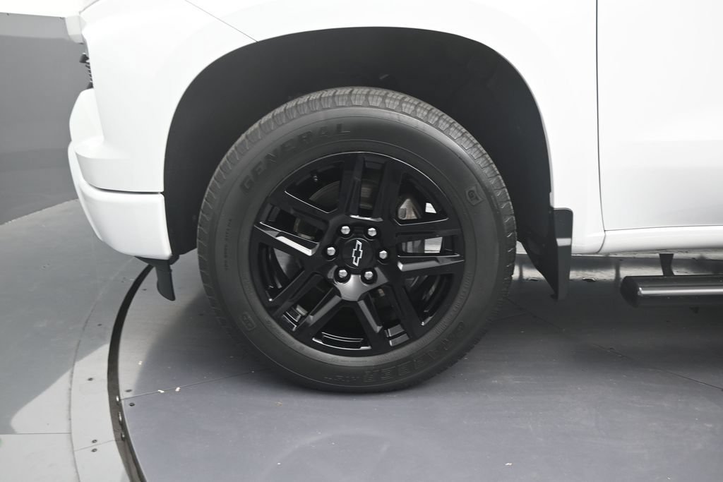 Used 2022 Chevrolet Silverado 1500 RST RWD image 9