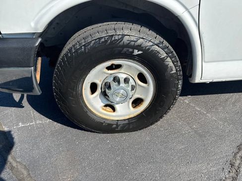 Used 2012 Chevrolet Express 3500 LT w/ LT Preferred Equipment Group RWD image 23