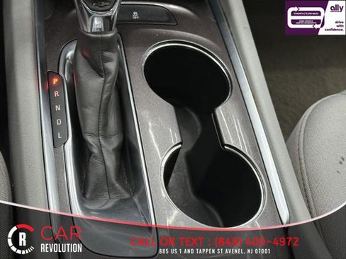 Used 2021 Chevrolet Malibu LT image 33