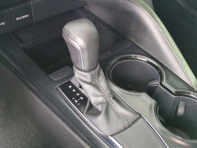 Used 2020 Toyota Camry SE FWD image 12