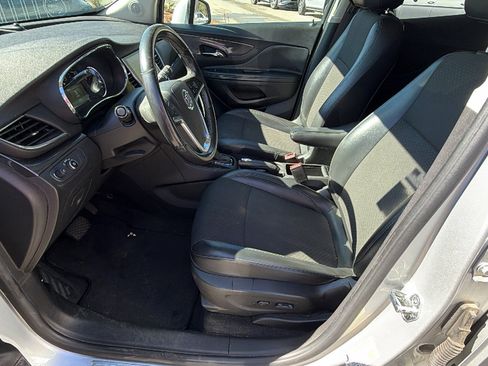 Used 2018 Buick Encore Preferred image 16