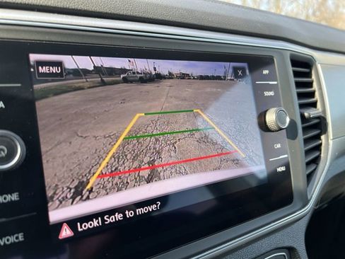 Used 2018 Volkswagen Atlas SE image 15