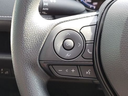 Used 2025 Toyota RAV4 XLE image 23