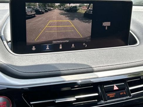 Used 2023 Acura MDX FWD image 35