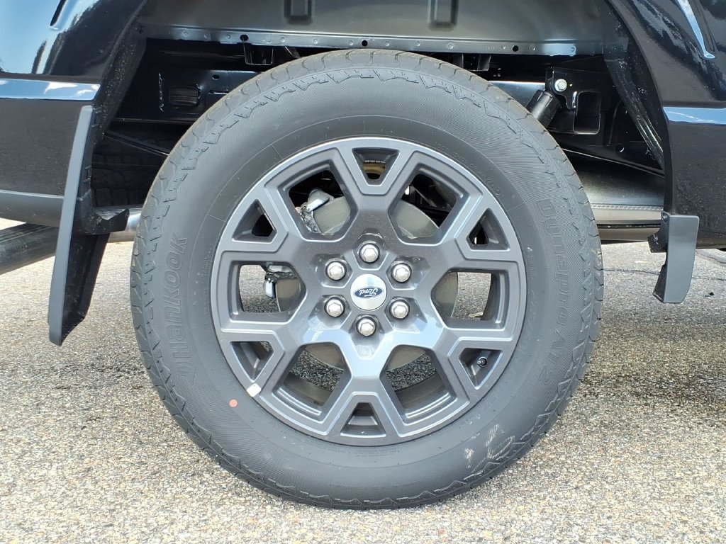 New 2026 Ford F150 STX w/ Equipment Group 200A AWD/4WD image 9