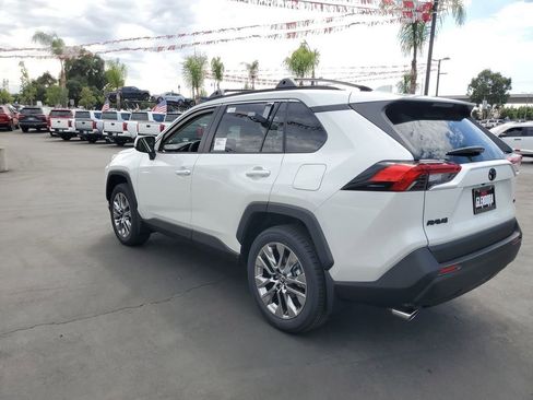 New 2025 Toyota RAV4 XLE Premium image 5