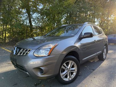 Used 2015 Nissan Rogue S w/ Convenience Package