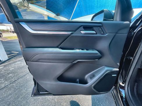 New 2026 GMC Acadia Elevation w/ Elevation Premium Package image 30