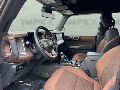 Used 2023 Ford Bronco Outer Banks image 9