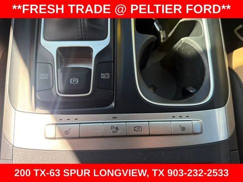 Used 2024 Kia Carnival LX FWD image 24