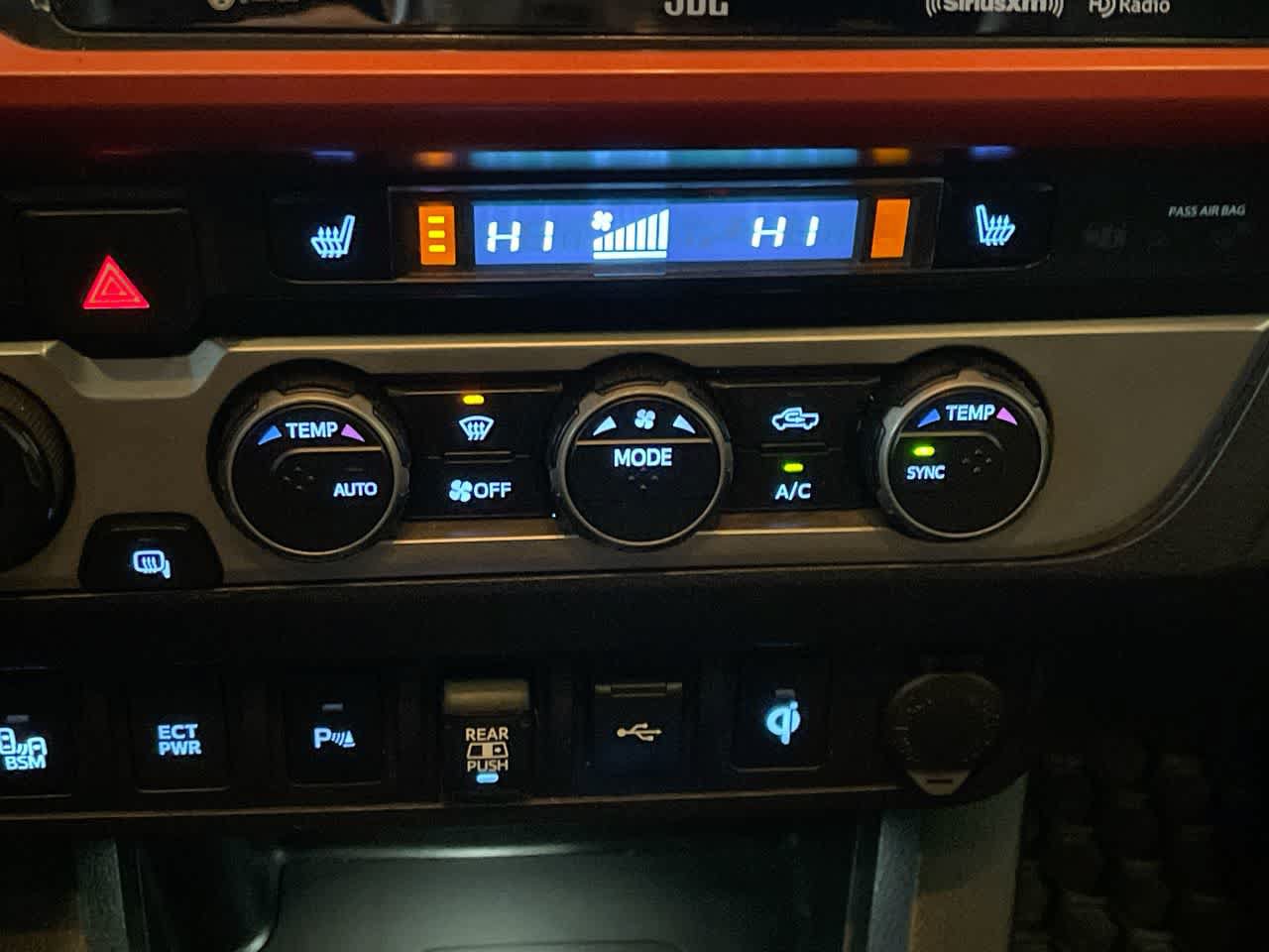 Used 2020 Toyota Tacoma Limited AWD/4WD image 19