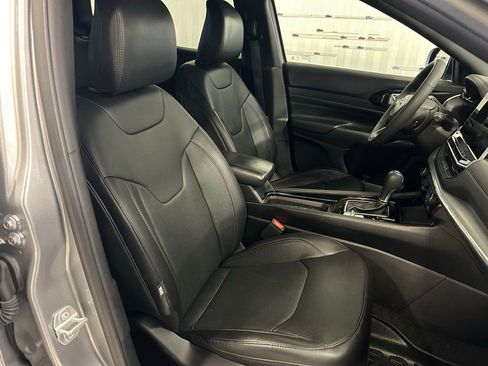 Used 2023 Jeep Compass Limited w/ Elite Group for (Red) Edition image 21