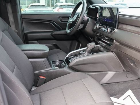 Used 2024 Chevrolet Colorado Trail Boss w/ Advanced Trailering Package image 16