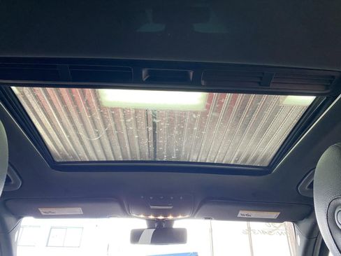 Used 2020 Mercedes-Benz C 300 4MATIC Sedan image 13