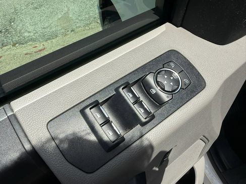 Used 2018 Ford F150 XL w/ Equipment Group 101A Mid RWD image 21