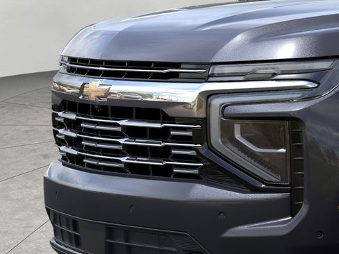 New 2025 Chevrolet Suburban Premier w/ Sun And Tow Package image 13