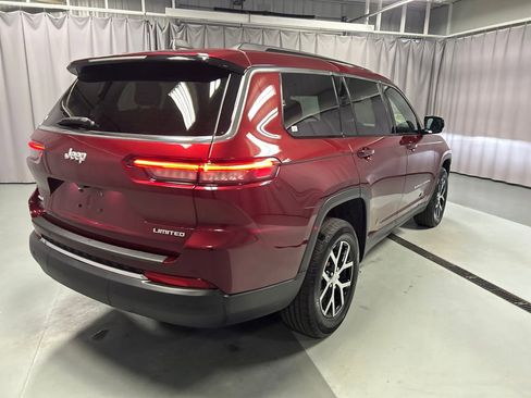 Used 2024 Jeep Grand Cherokee L Limited AWD/4WD image 7