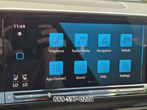 Certified 2025 Volkswagen Atlas SE AWD/4WD image 21