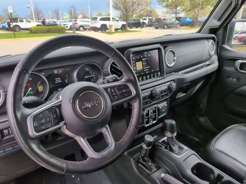 Certified 2022 Jeep Wrangler Unlimited Sahara w/ Cold Weather Group AWD/4WD image 32