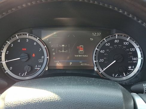 Used 2023 Toyota Highlander XLE image 26