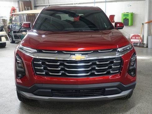 New 2026 Chevrolet Equinox LT w/ Convenience Package II FWD image 2