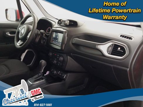 Used 2021 Jeep Renegade Latitude image 10