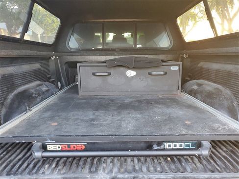 Used 2014 RAM 1500 Classic SLT image 9