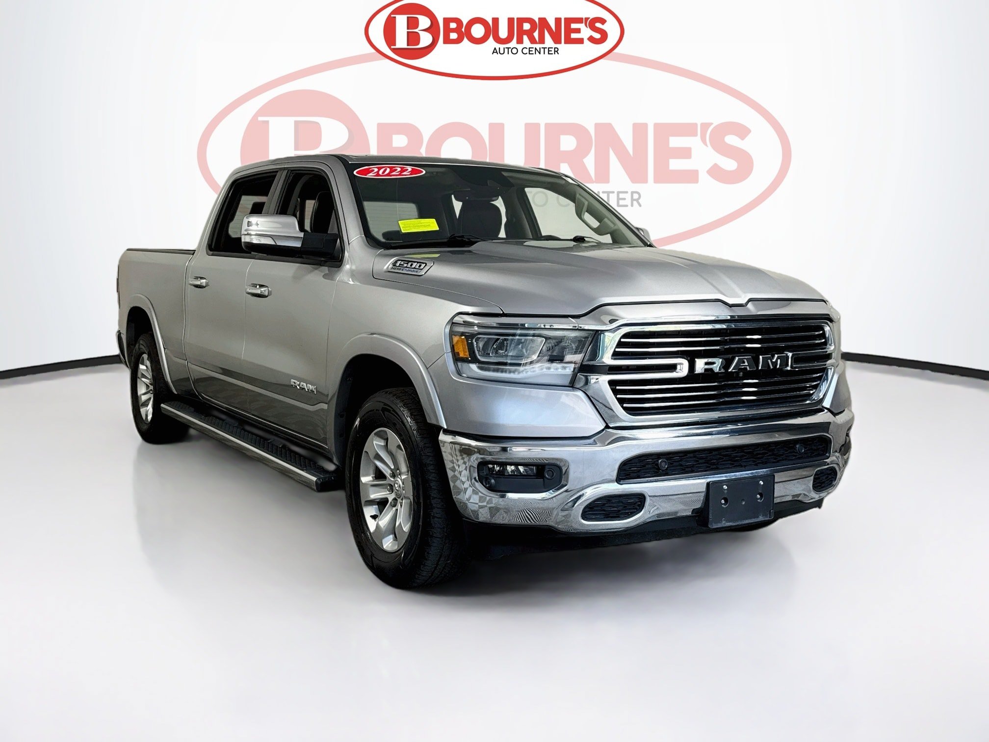 Used 2022 RAM 1500 Laramie AWD/4WD image 1