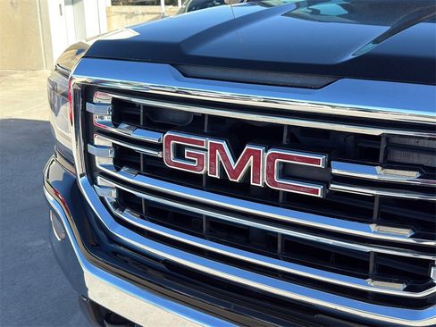 Used 2018 GMC Sierra 1500 SLT w/ SLT Premium Package image 6