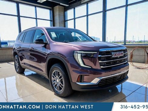 Used 2025 GMC Acadia Elevation image 34