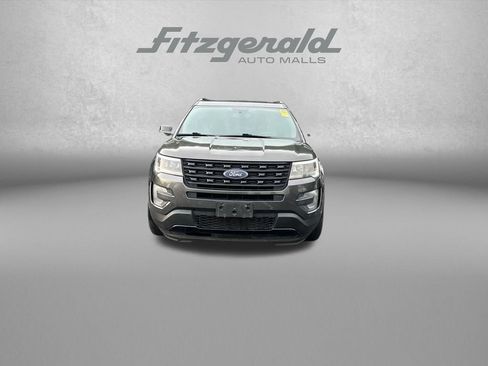 Used 2017 Ford Explorer Sport AWD/4WD image 2