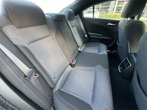 Used 2022 Dodge Charger SXT image 27